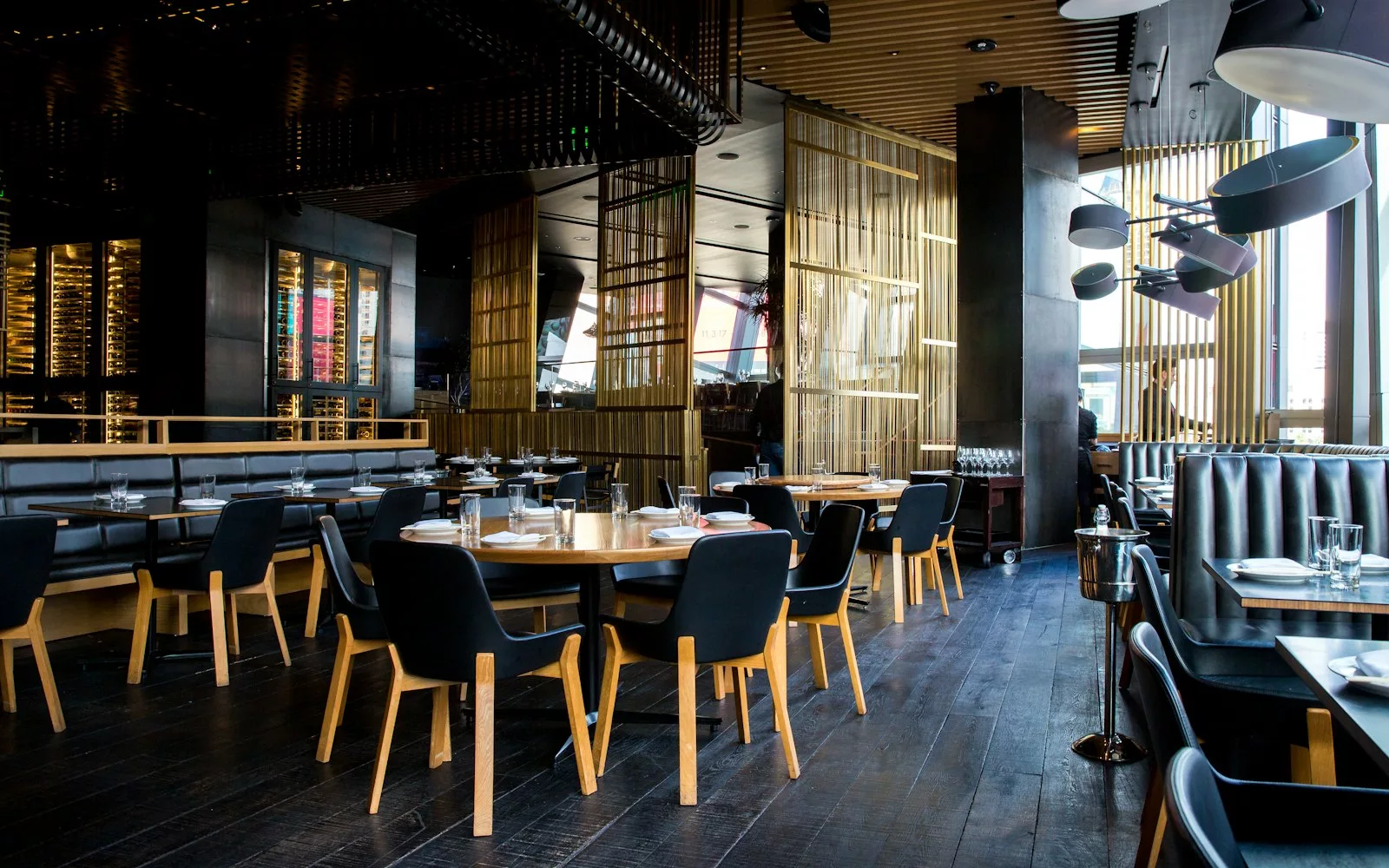 Commerces, restaurants et hôtels